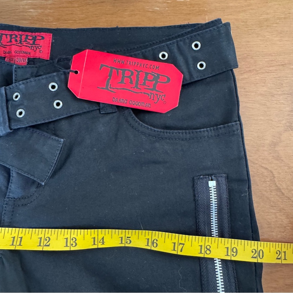Tripp NYC Size 30/11 NWT Black Belted Grommet Zipper Pants - Picture 6 of 7